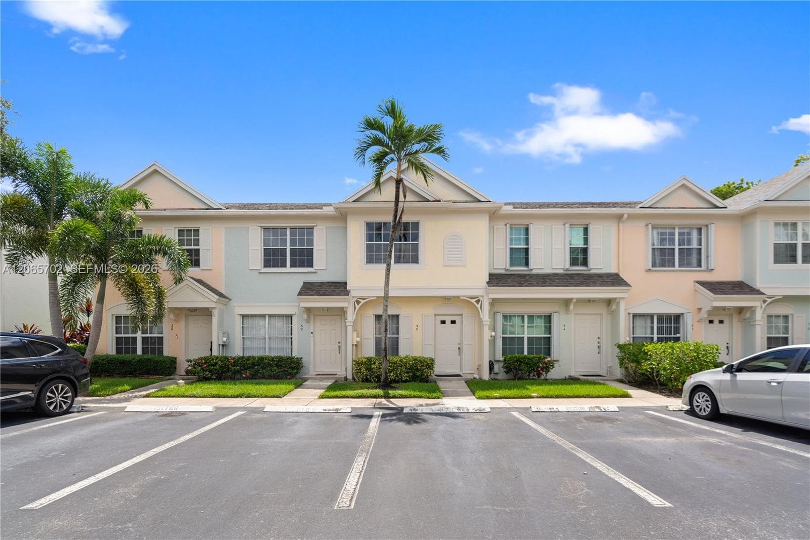 38 Truman Dr, Weston FL 33326 photo 2