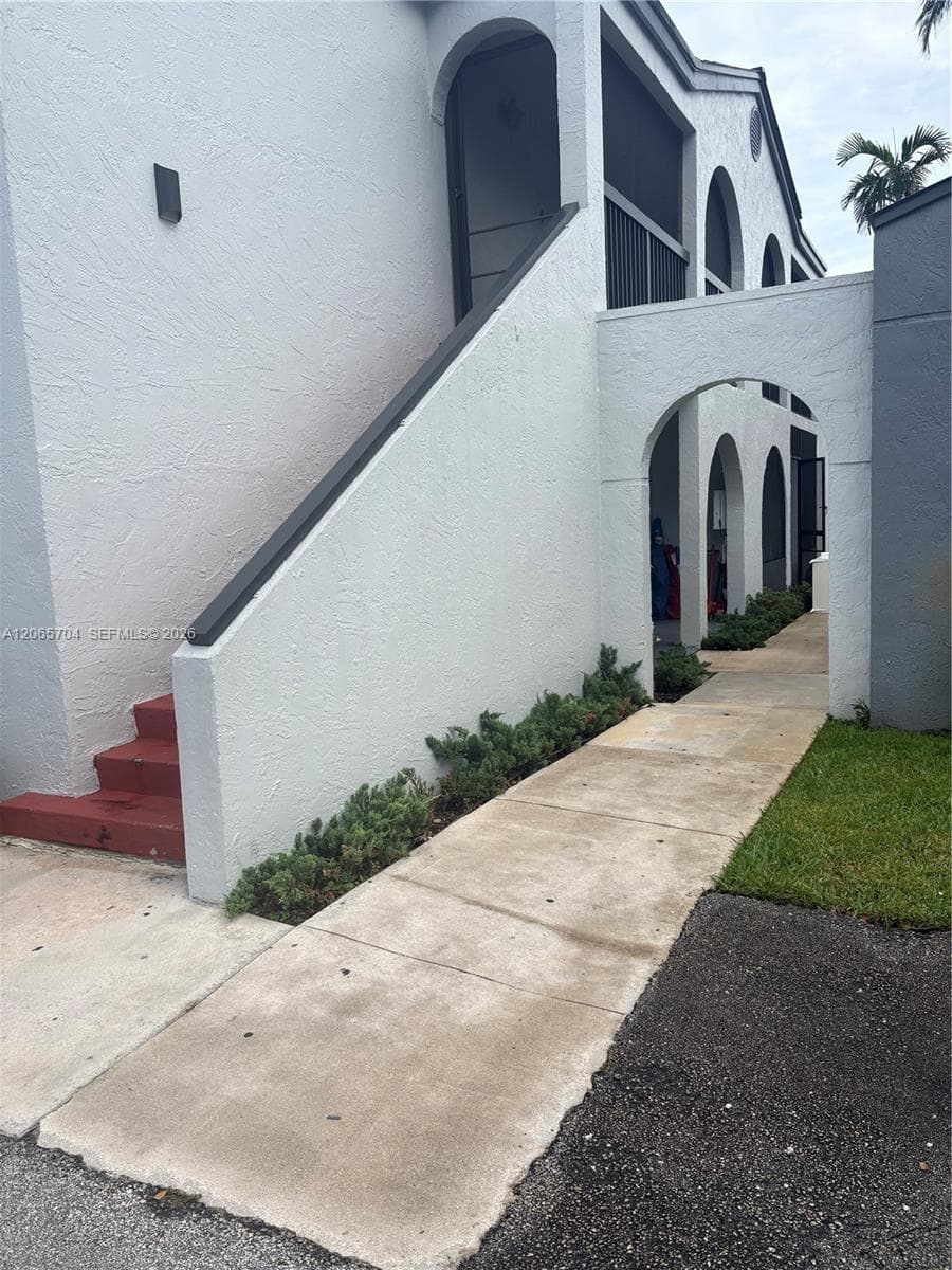 18236 Mediterranean Blvd # 3-12, Hialeah FL 33015 photo 2