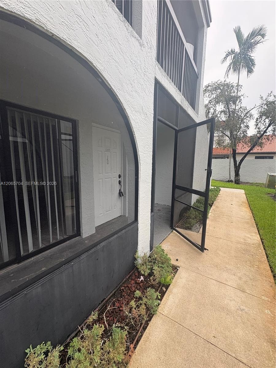 18236 Mediterranean Blvd # 3-12, Hialeah FL 33015 photo 4