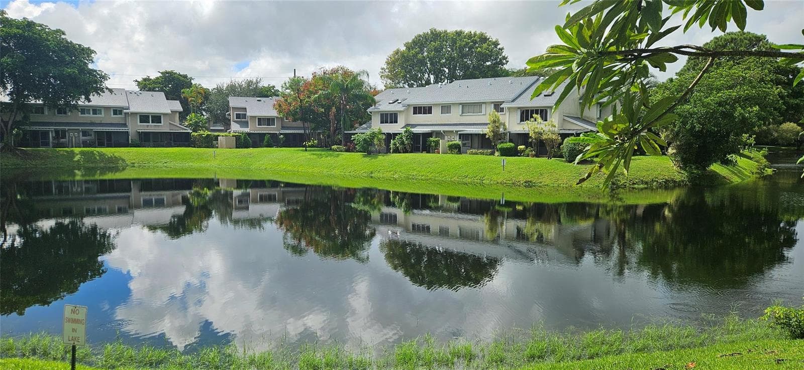 2262 Discovery Circle, Deerfield Beach FL 33442 photo 4