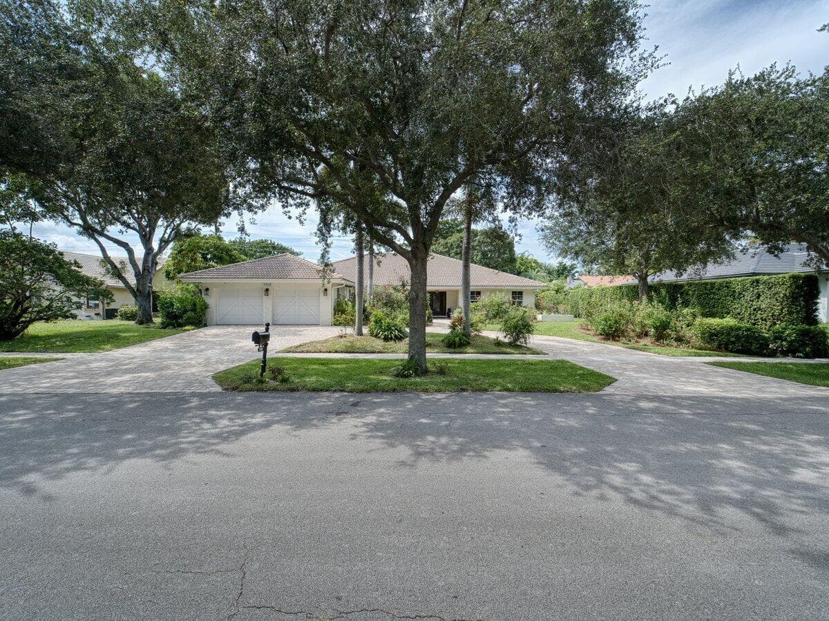 2908 Banyan Blvd Circle NW, Boca Raton FL 33431 photo 2
