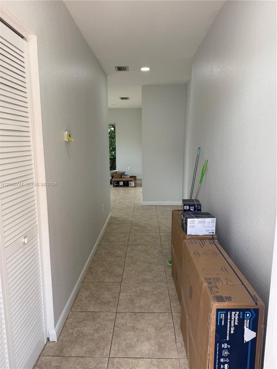 7600 NW 38th Ct # 16, Davie FL 33024 photo 2