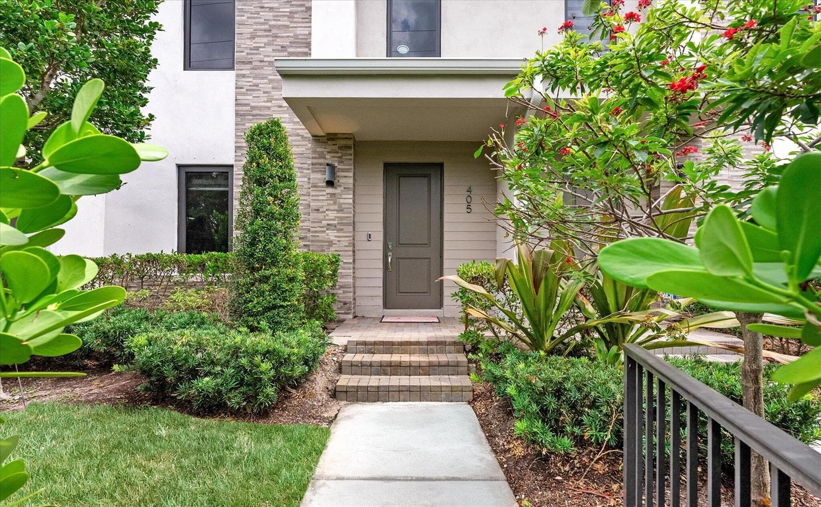 405 NW 17th Street, Fort Lauderdale FL 33311 photo 2
