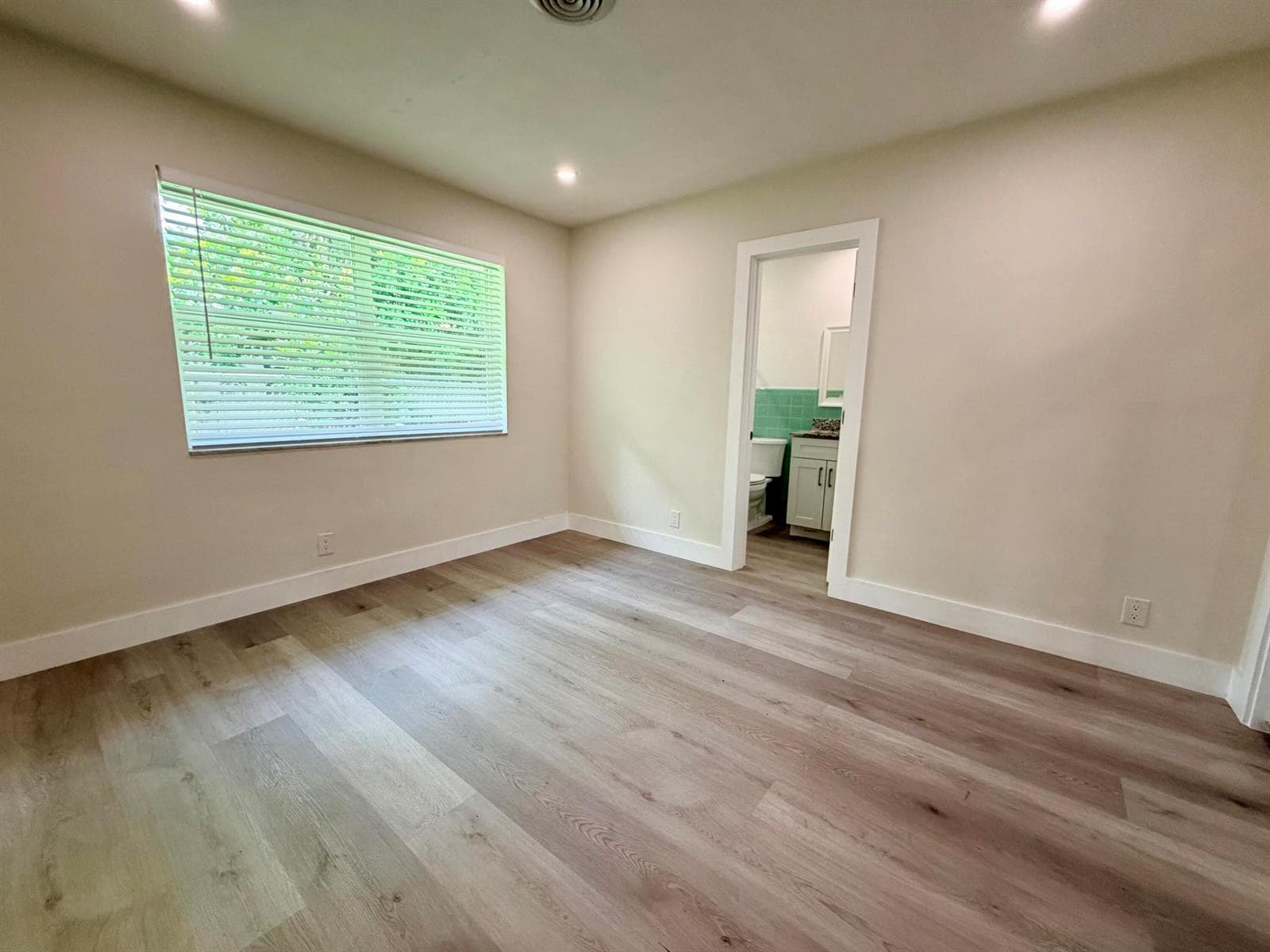 2020 NE 56th Court # 2, Fort Lauderdale FL 33308 photo 5