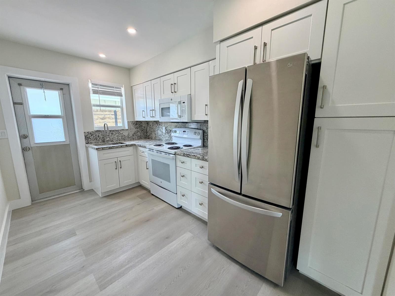 2020 NE 56th Court # 2, Fort Lauderdale FL 33308 photo 4