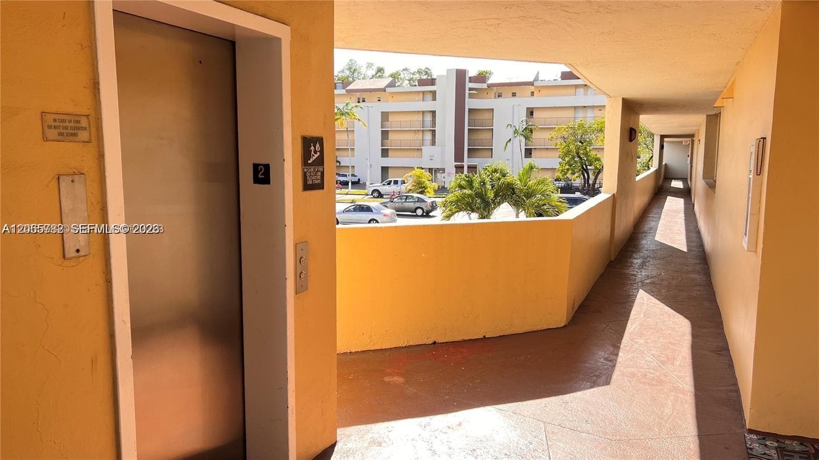 8850 Fontainebleau Blvd # 401, Miami, FL 33172 photo 4