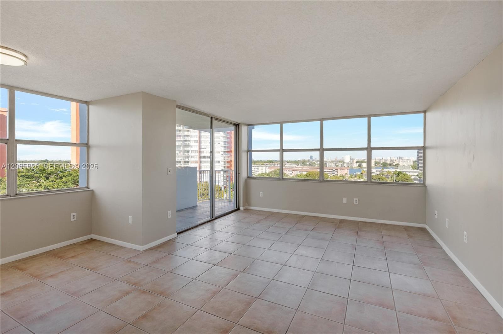 1300 NE Miami Gardens Dr # 714E, Miami FL 33179