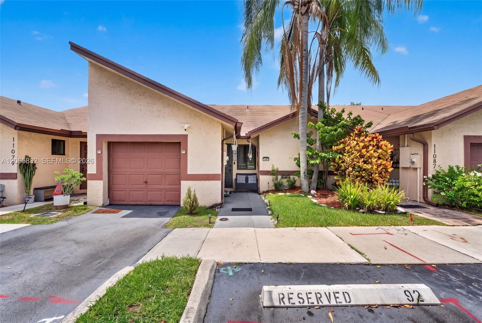 11083 NW 38th Pl, Sunrise FL 33351 photo 2