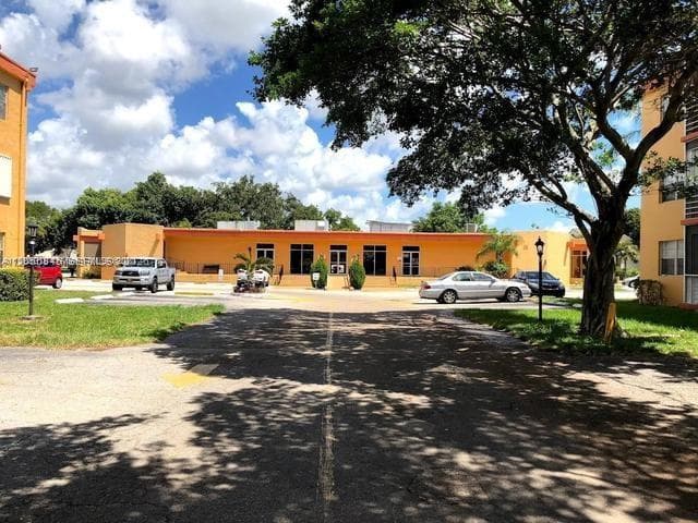 4354 NW 9th Ave # 3F, Deerfield Beach FL 33064 photo 3