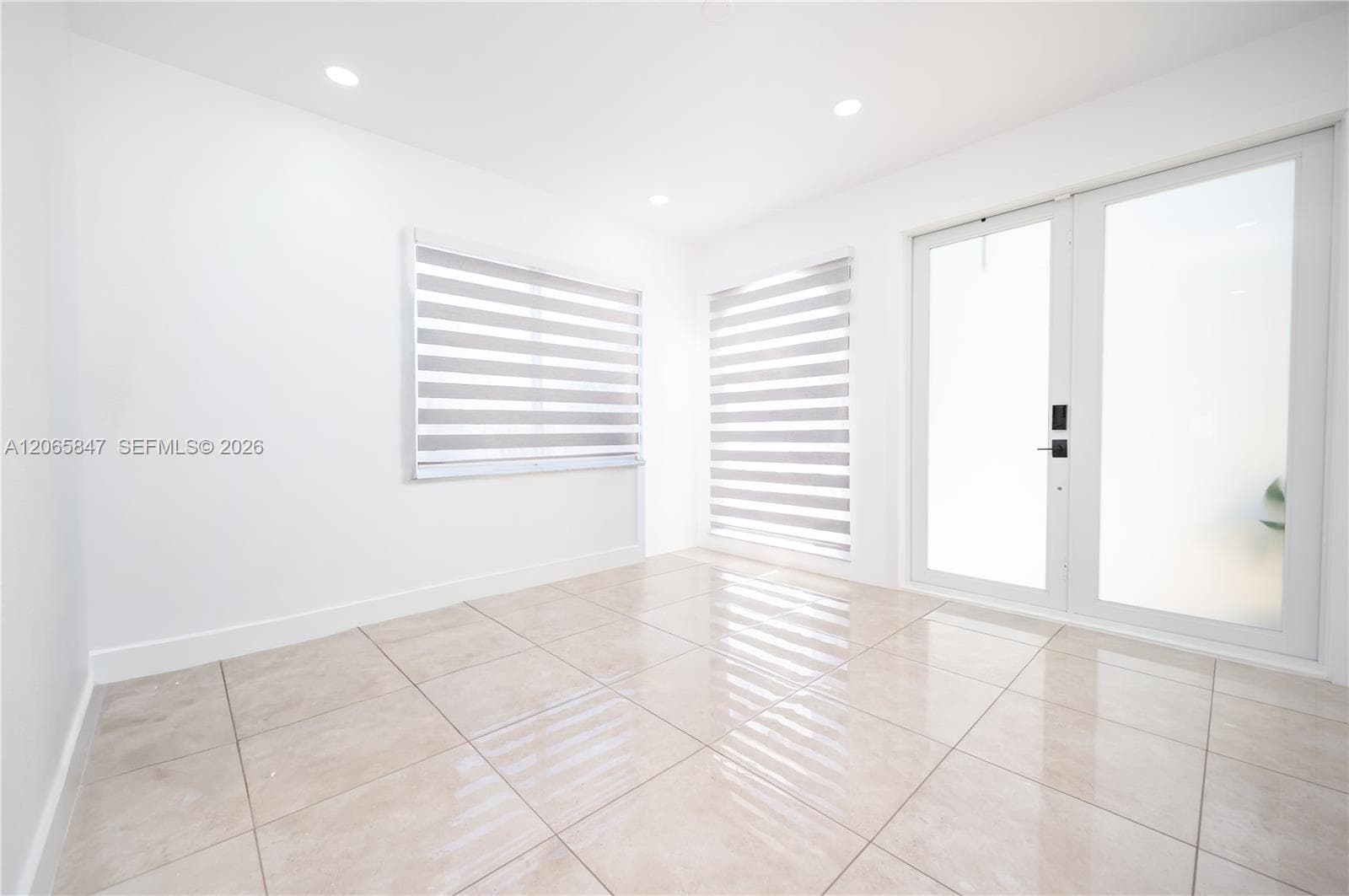 1046 NE 17th Ter, Homestead FL 33033 photo 3