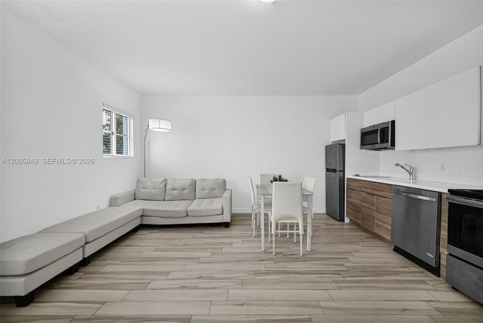1560 Meridian Ave # 207, Miami Beach FL 33139 photo 3