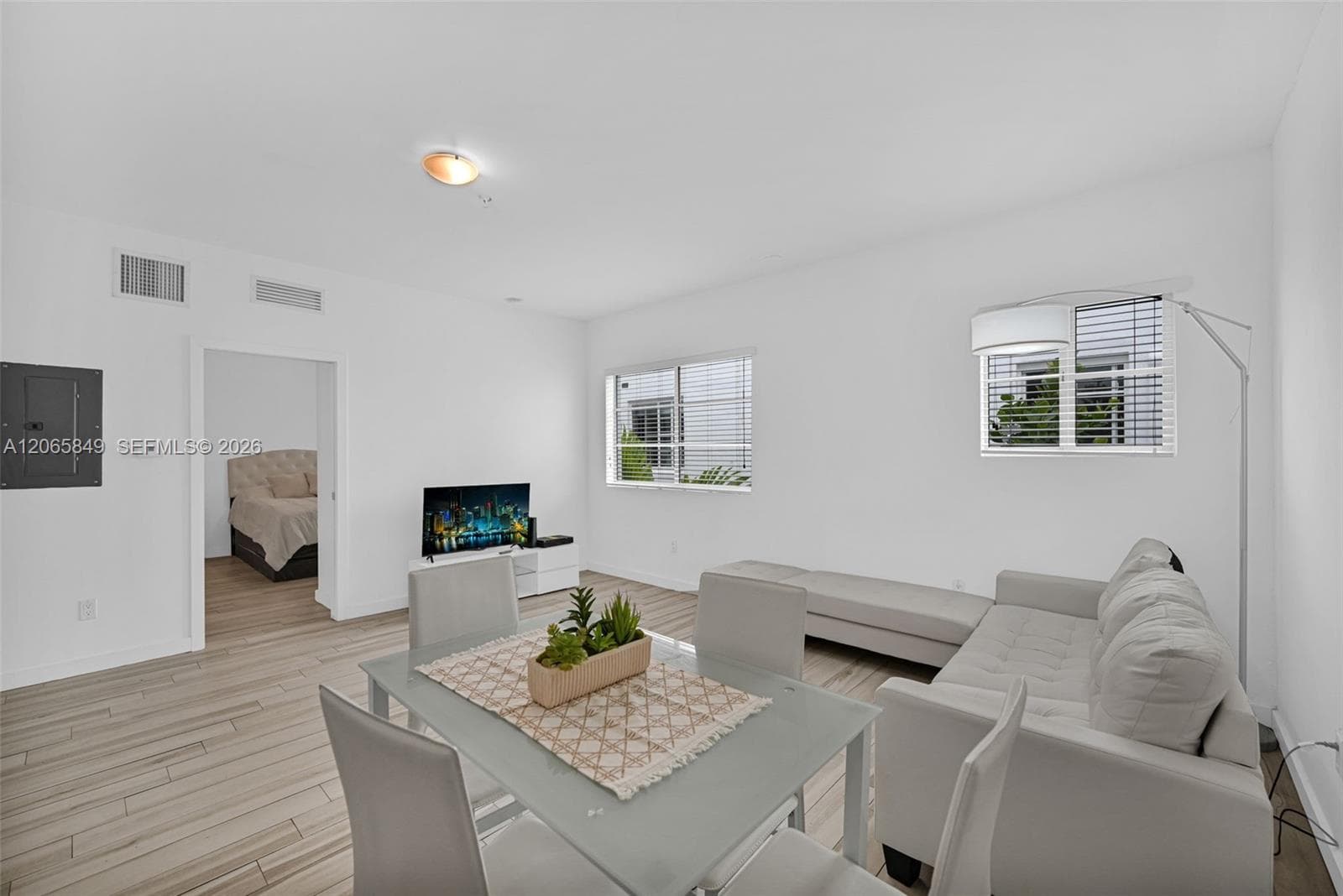 1560 Meridian Ave # 207, Miami Beach FL 33139