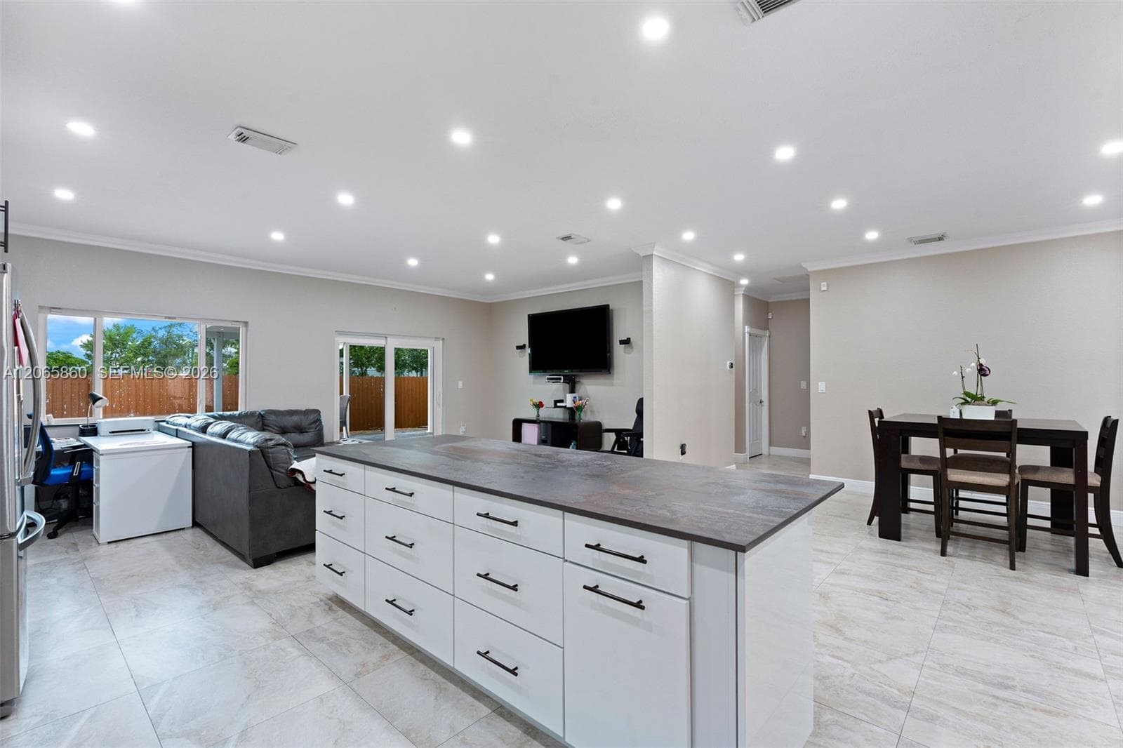 15717 SW 138th Ter, Miami FL 33196 photo 5