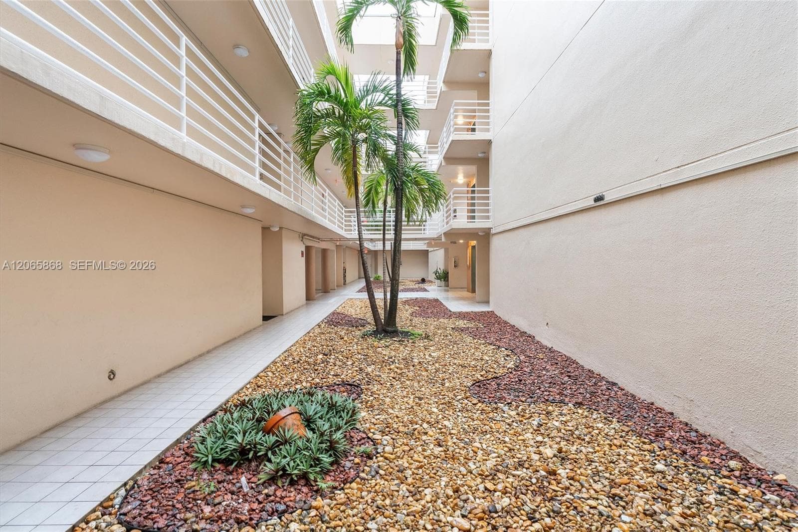 8050 NW 8th St # 1110, Miami FL 33126 photo 4