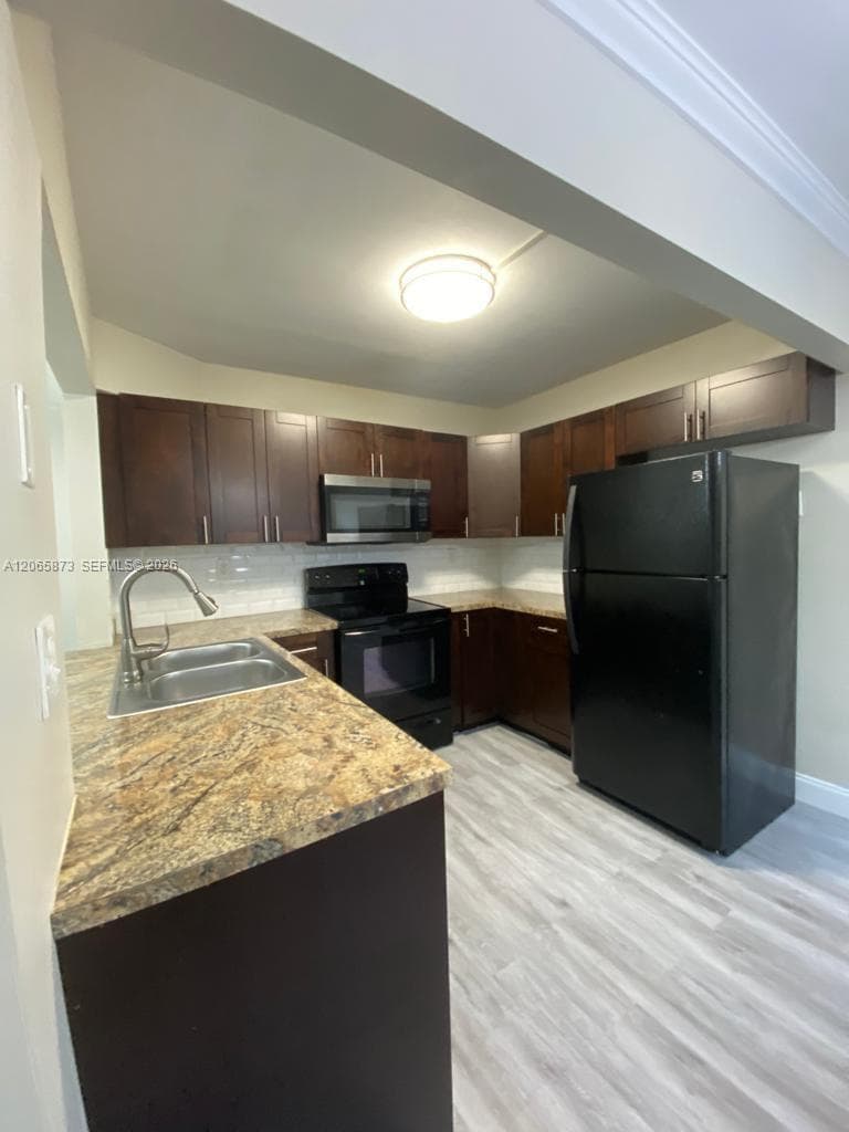 446 NE 210th Cir Ter # 6A, Miami FL 33179 photo 3