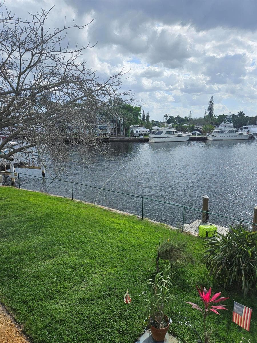 2141 SW 23RD Avenue, Fort Lauderdale FL 33312 photo 3
