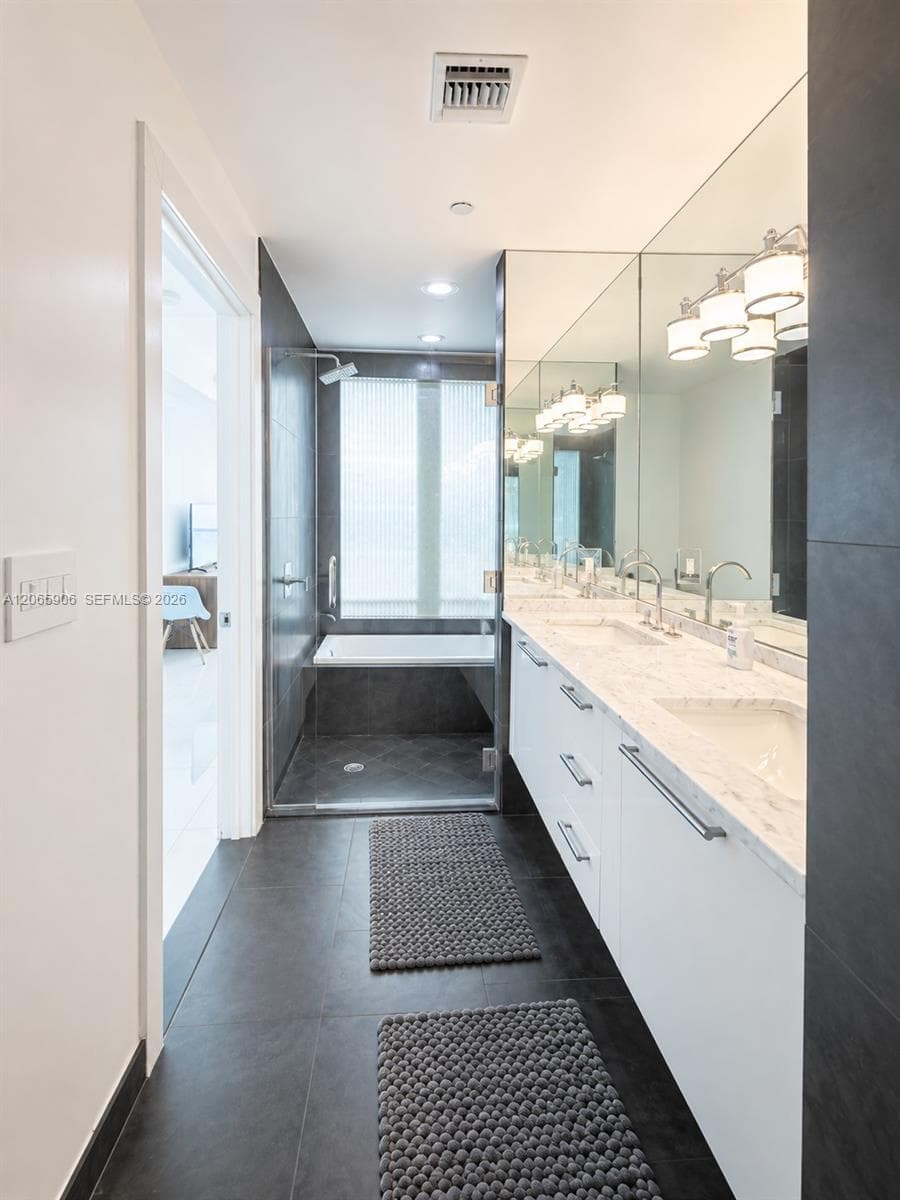 900 Biscayne Blvd # 4410, Miami FL 33132 photo 4