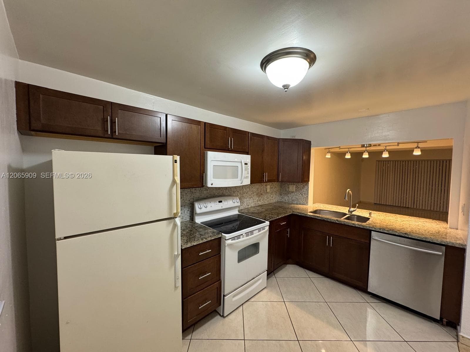 3022 Coral Springs Dr # 104-3, Coral Springs FL 33065 photo 2