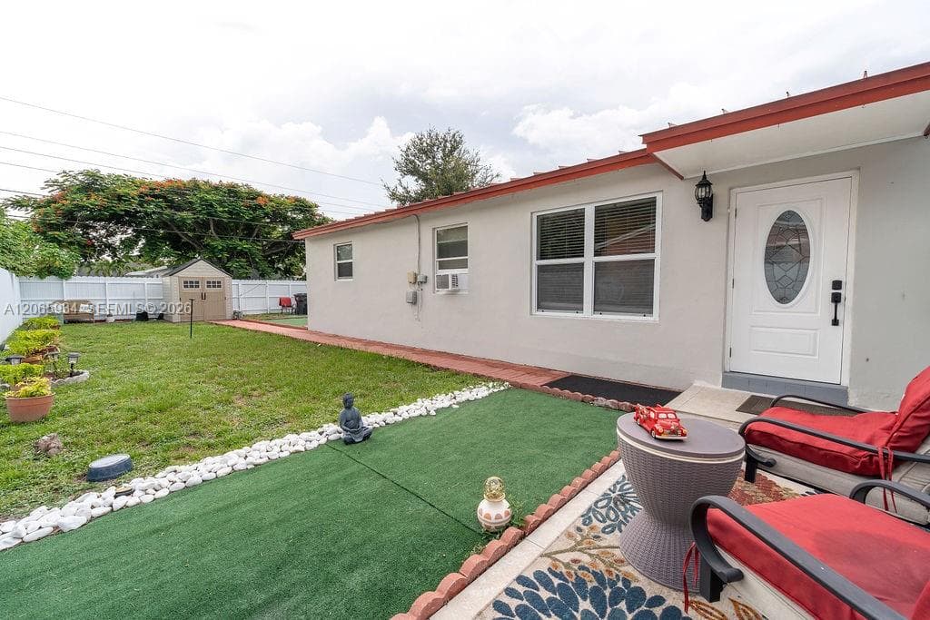 1600 N 68th Ave, Hollywood FL 33024 photo 3