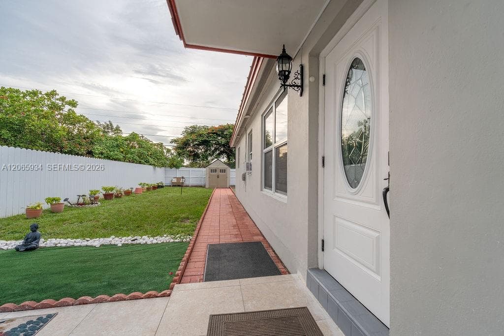 1600 N 68th Ave, Hollywood FL 33024 photo 5