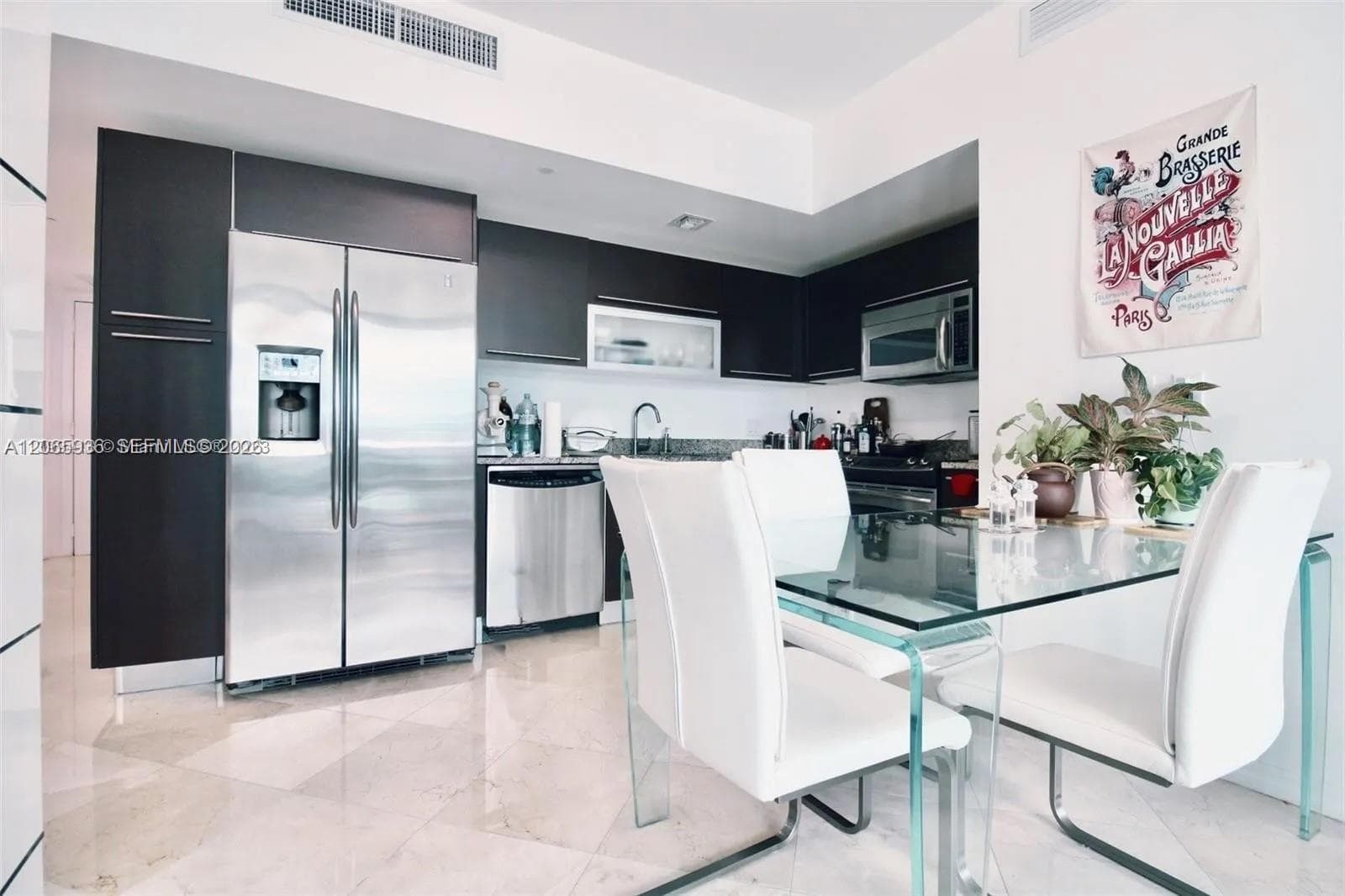 950 Brickell Bay Dr # 1807, Miami FL 33131 photo 4