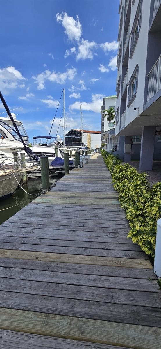 2415 NW 16th St Rd # 315, Miami, FL 33125 photo 3