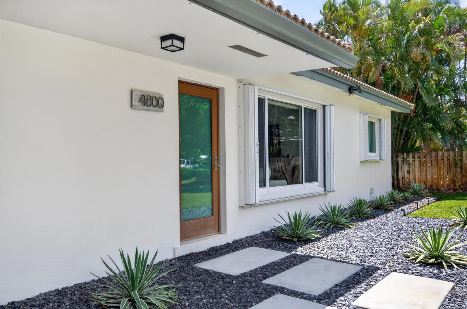 4800 NE 15TH Terrace, Oakland Park FL 33334 photo 2