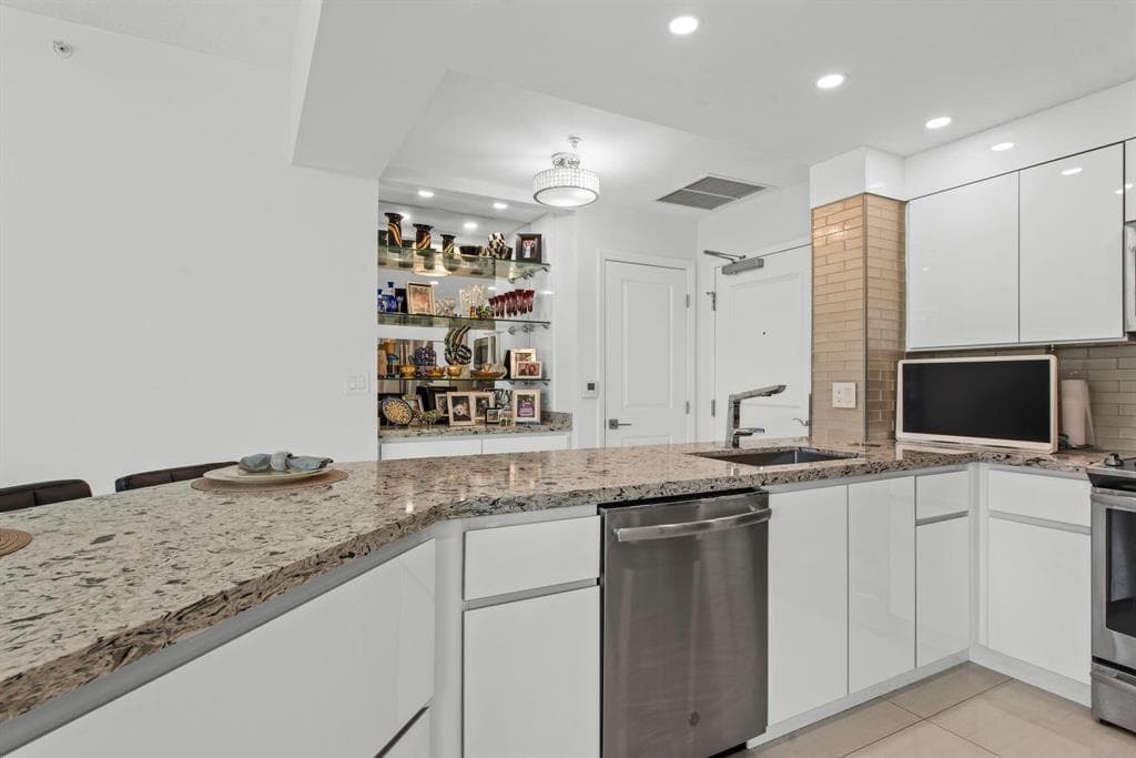347 N New River Drive E # 310, Fort Lauderdale FL 33301 photo 3