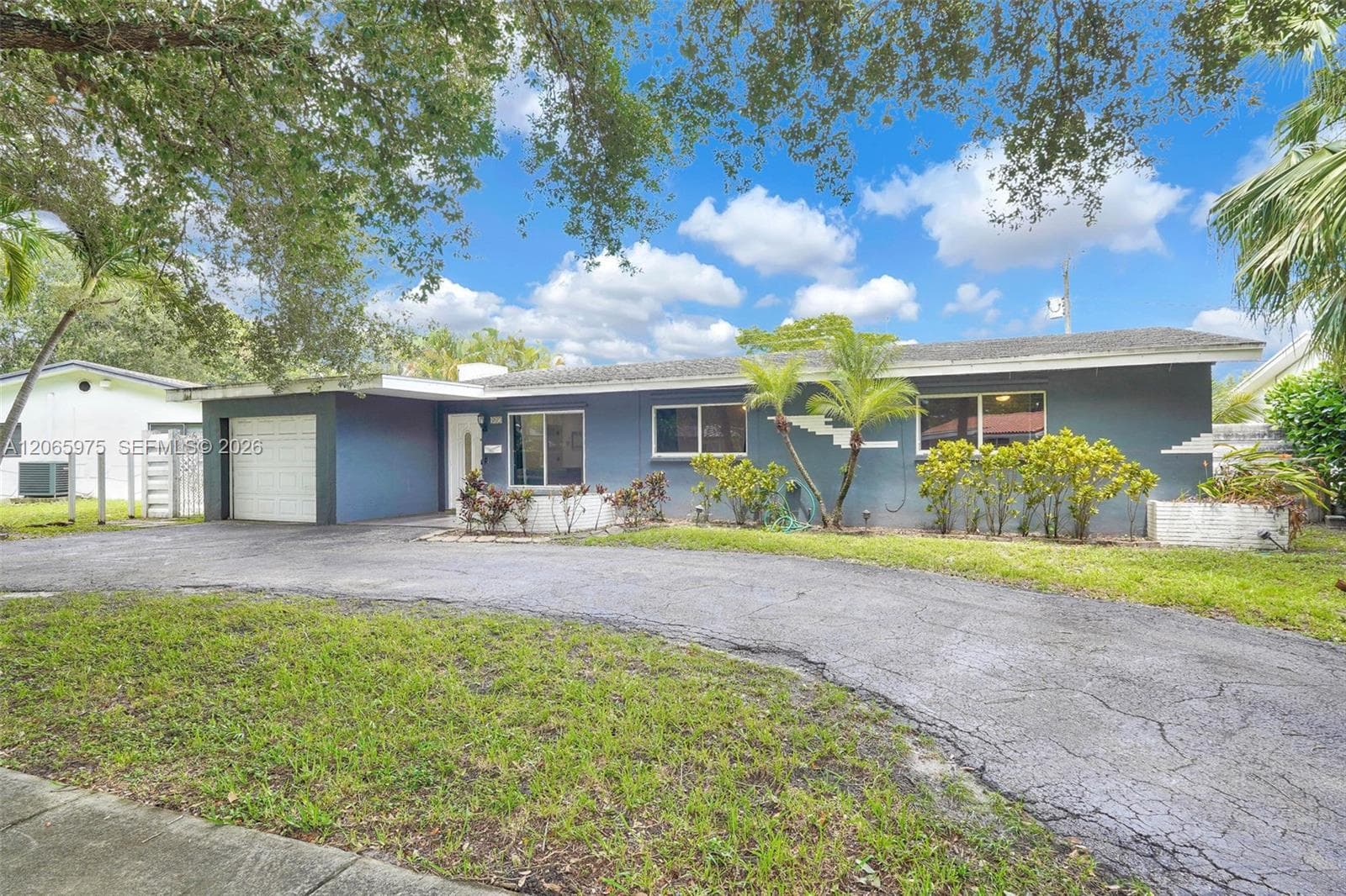 407 S 56th Ter, Hollywood FL 33023 photo 4