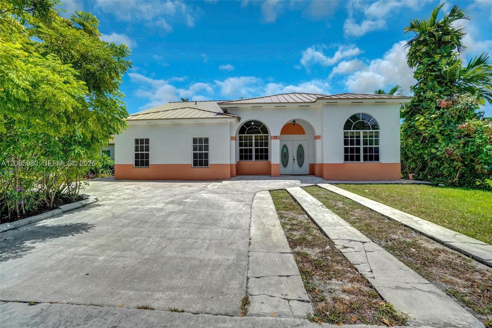 25 Ludlam Dr, Miami Springs FL 33166
