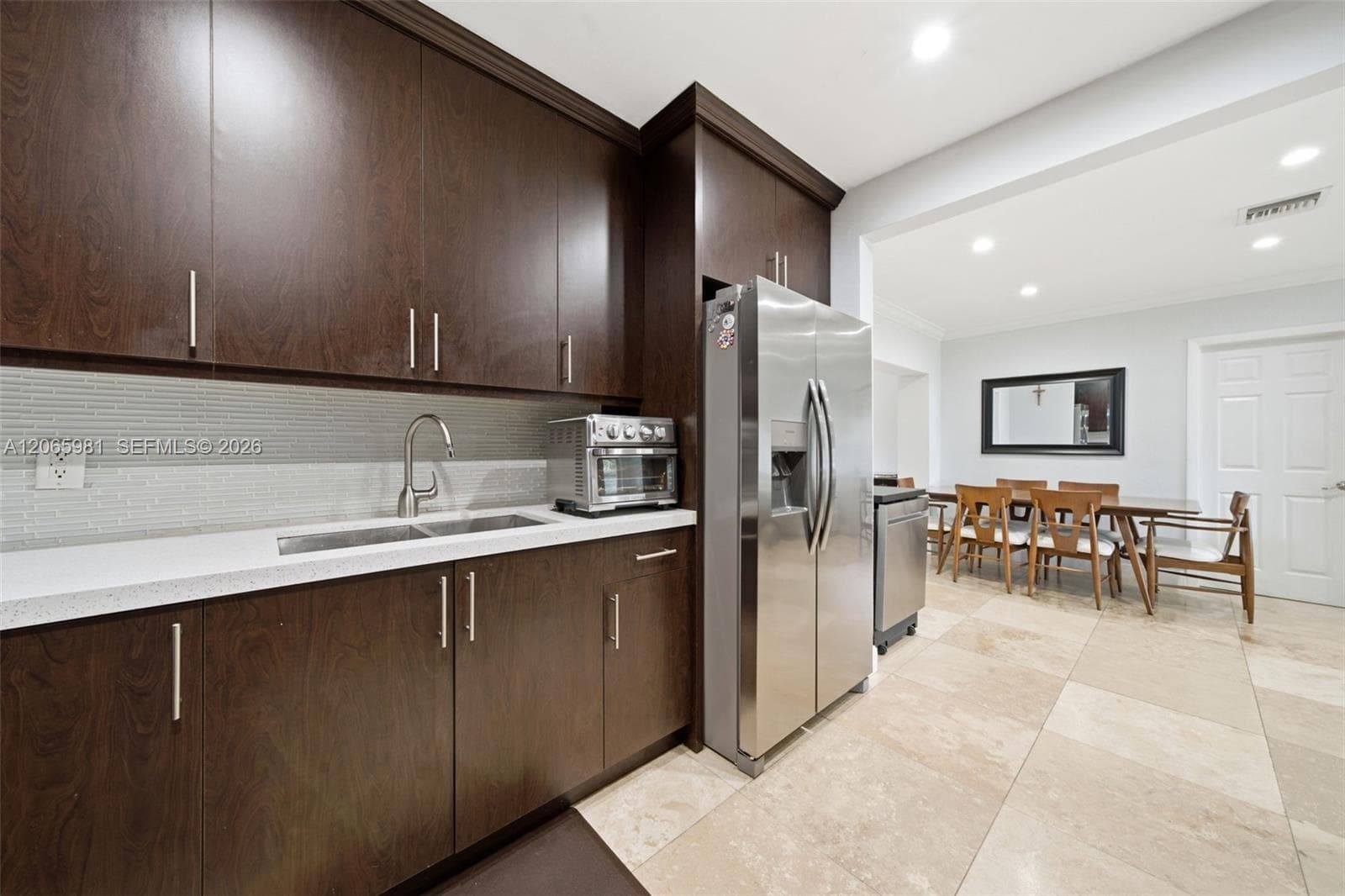 6414 SW 7th St, Pembroke Pines FL 33023 photo 3
