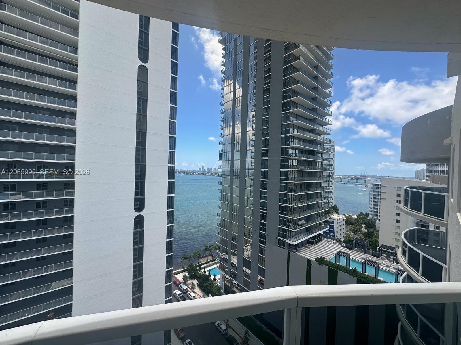 601 NE 23rd St # PH02, Miami, FL 33137 photo 3