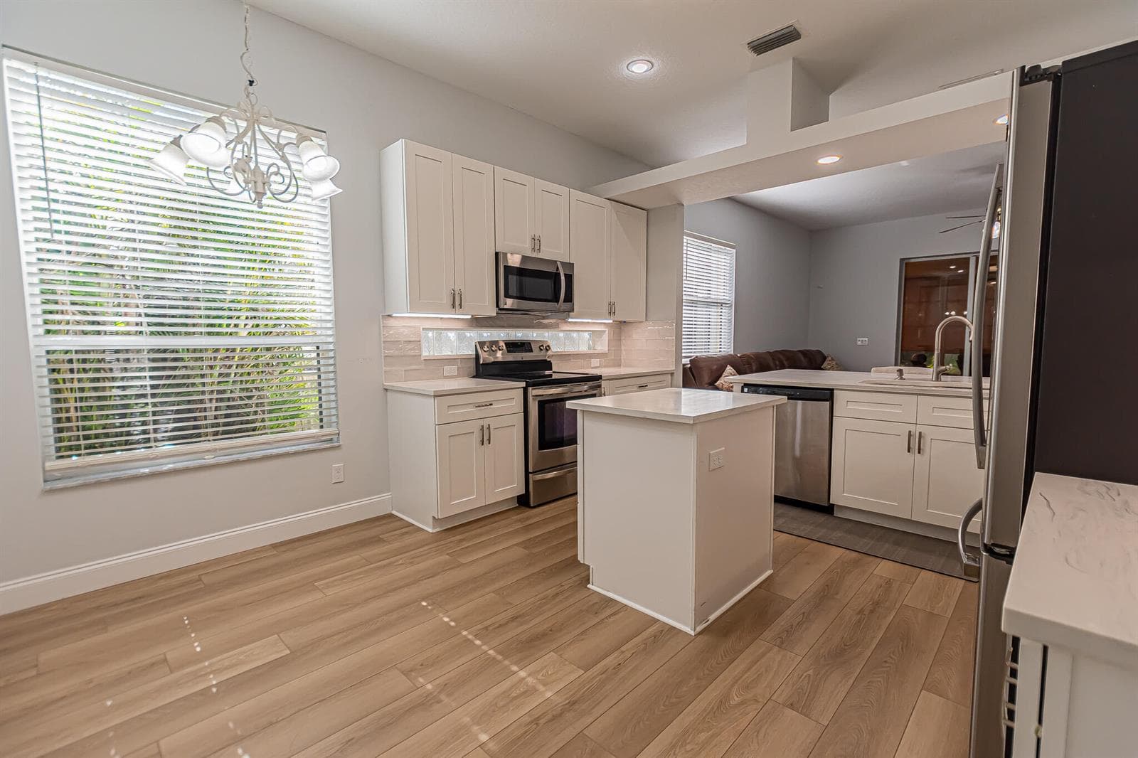 204 NW Zanzibar Place, Port St. Lucie FL 34986 photo 5