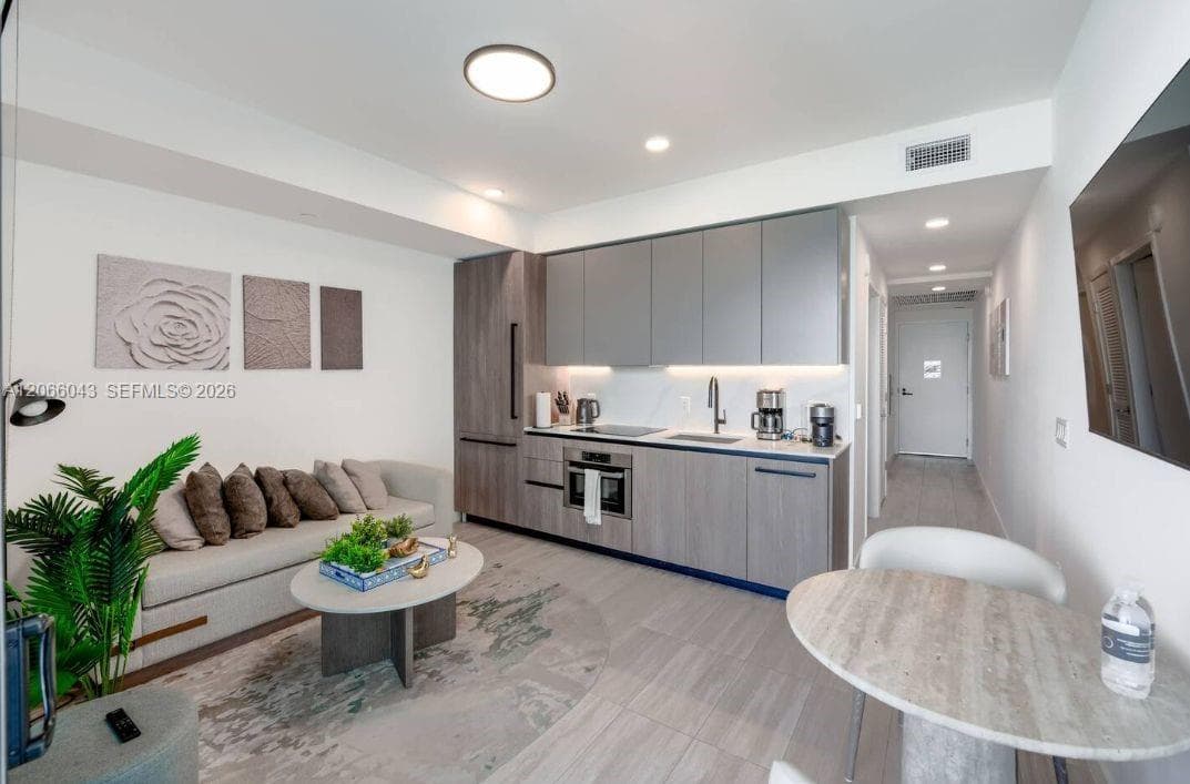 580 72nd St # 1203, Miami Beach FL 33141 photo 3
