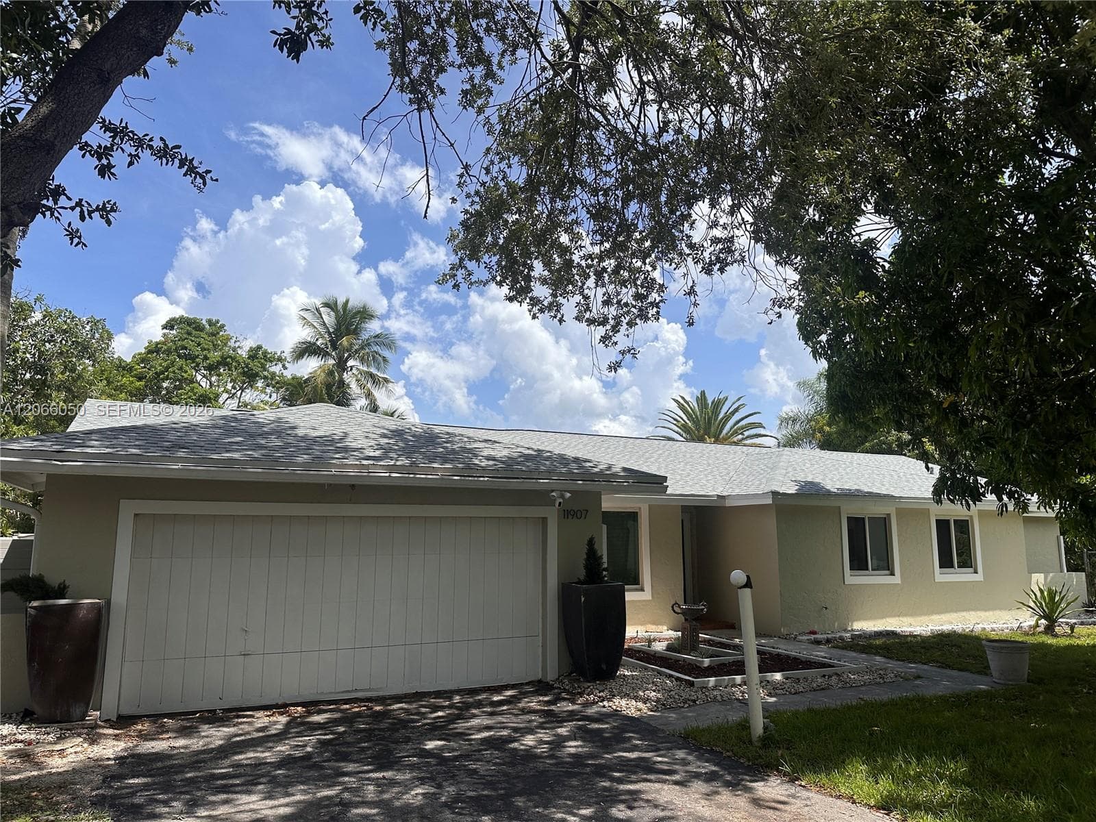 11907 Jennifer Way, Cooper City FL 33026 photo 2