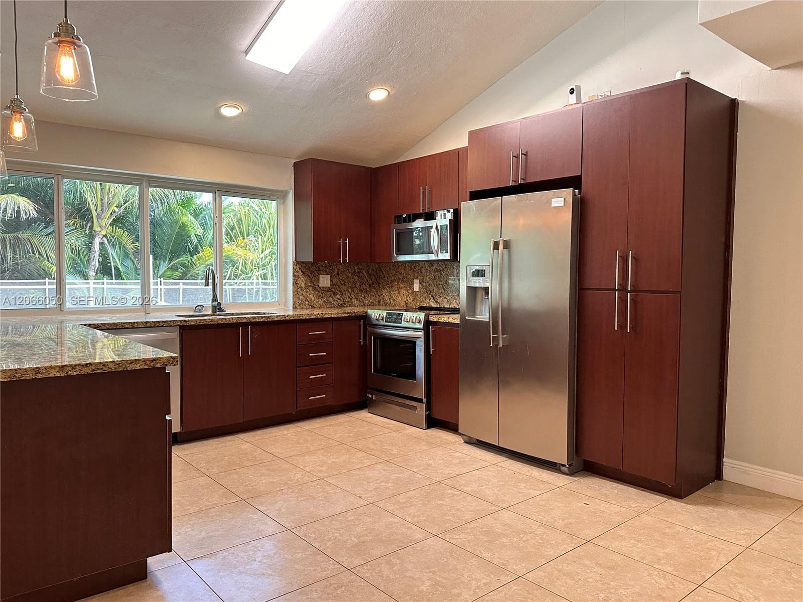 11907 Jennifer Way, Cooper City FL 33026 photo 3