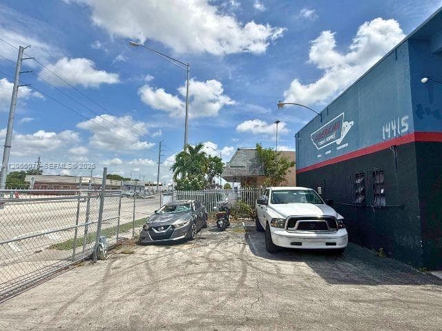 14415 NW 7th Ave, Miami FL 33168 photo 5