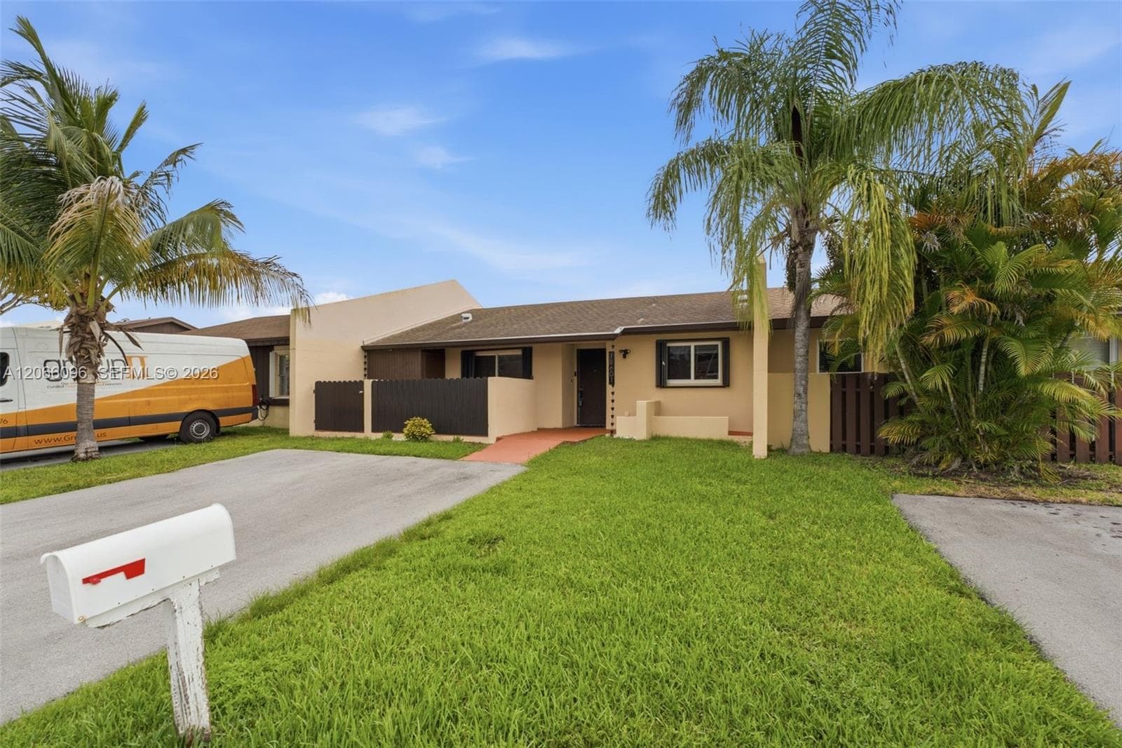 11601 SW 123rd Ave, Miami FL 33186 photo 3