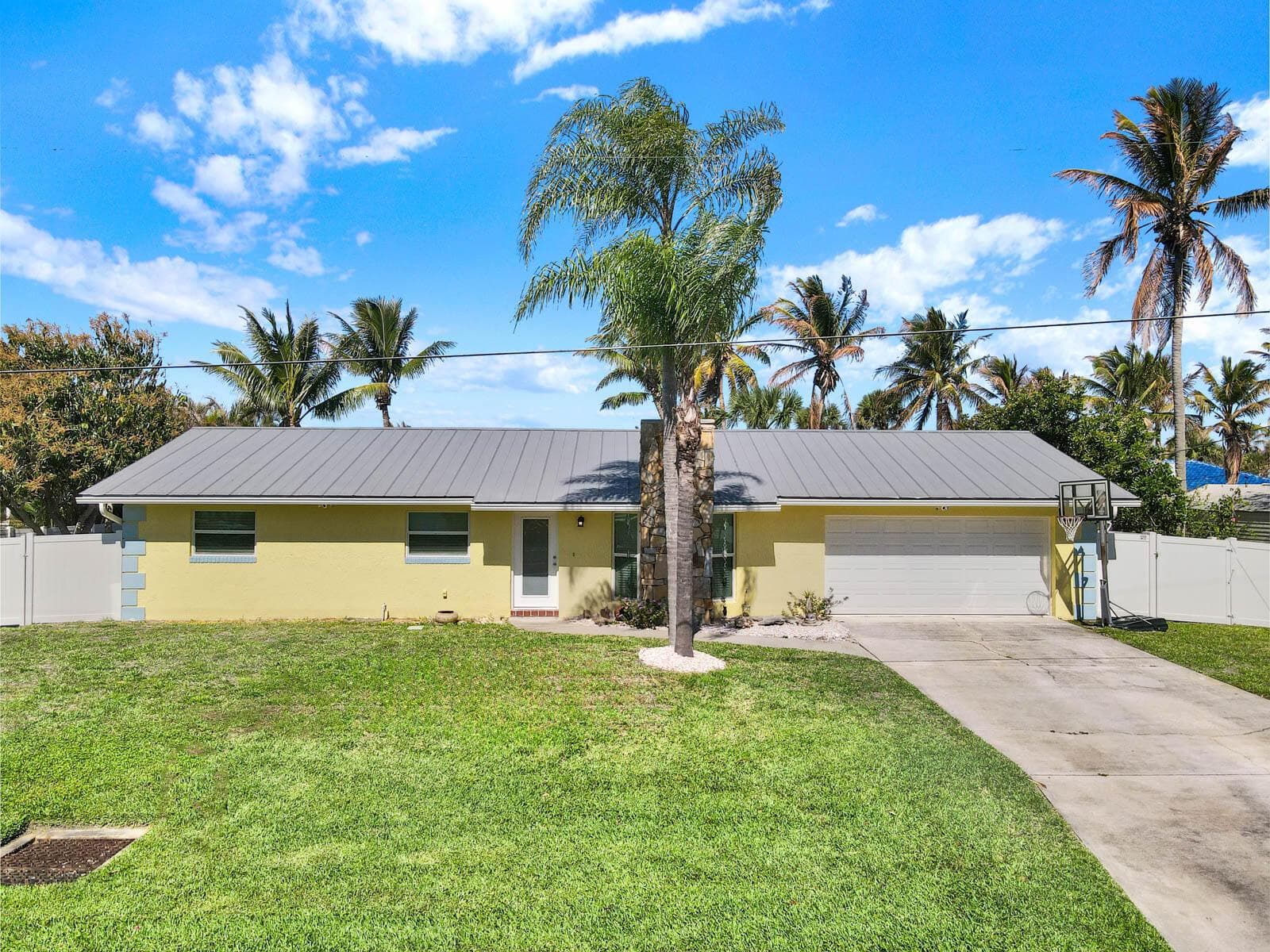 1902 MIMOSA Avenue, Fort Pierce FL 34949 photo 3