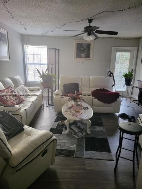 619 N Firwood Dr, Deltona FL 32725 photo 3