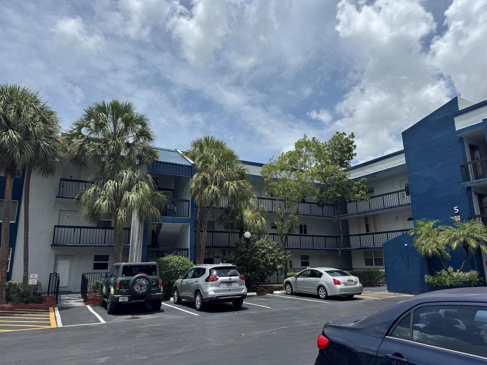 3180 Holiday Springs Boulevard # 309, Margate FL 33063 photo 2