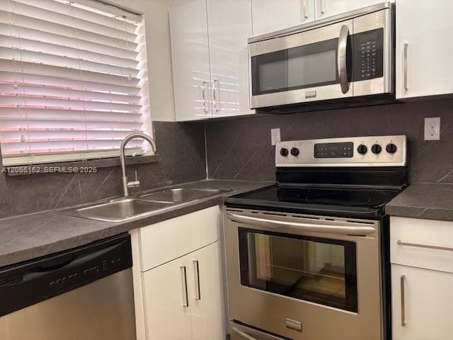 8893 Fontainebleau Blvd # 304, Miami, FL 33172 photo 3