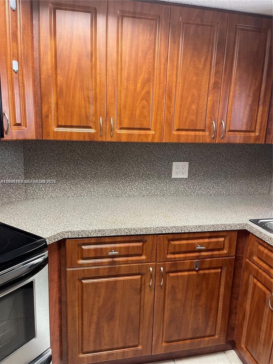 8225 Lake Dr # 108, Doral FL 33166 photo 5