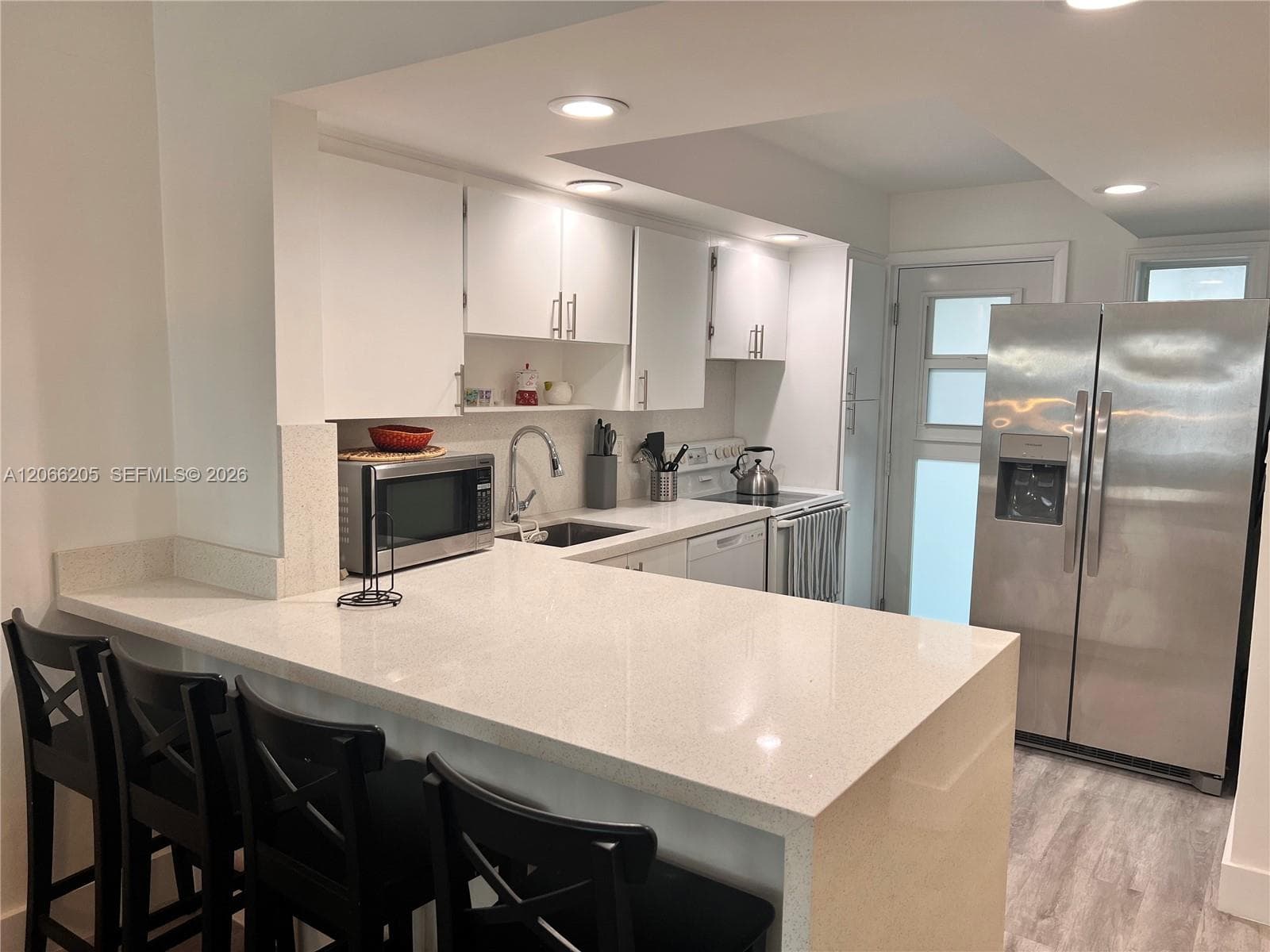240 Galen Dr # 302, Key Biscayne FL 33149 photo 2