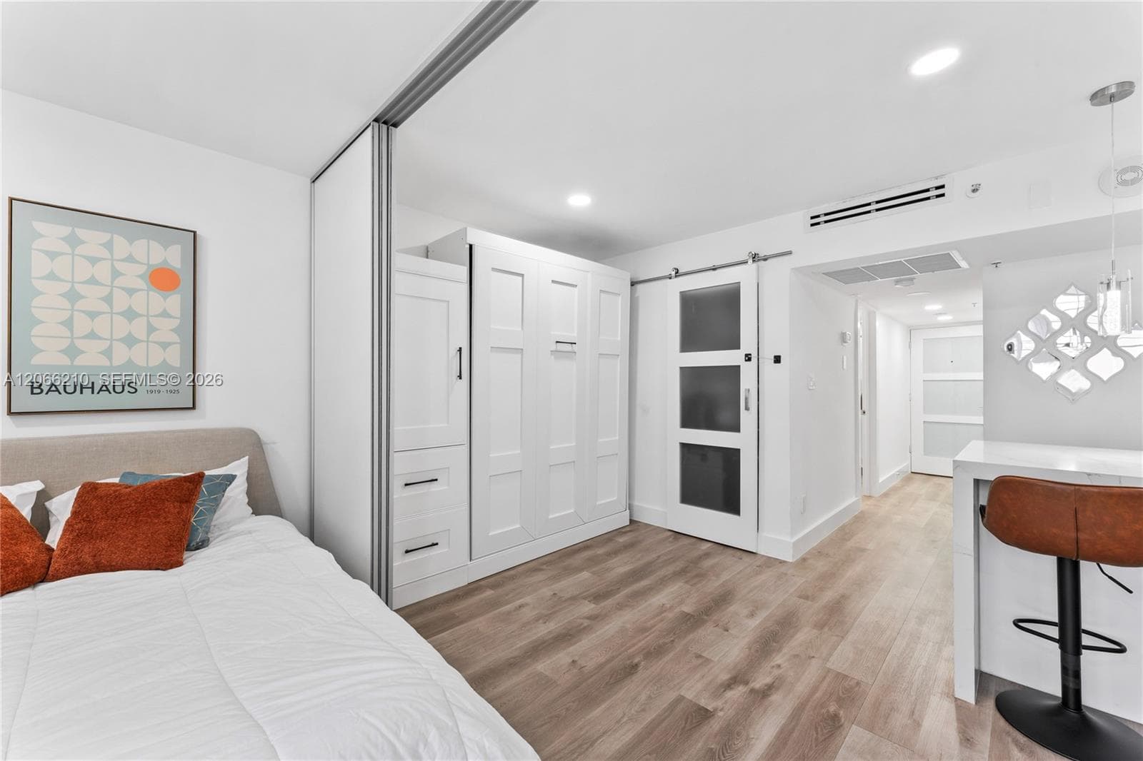 100 Lincoln Rd # 301, Miami Beach, FL 33139 photo 4