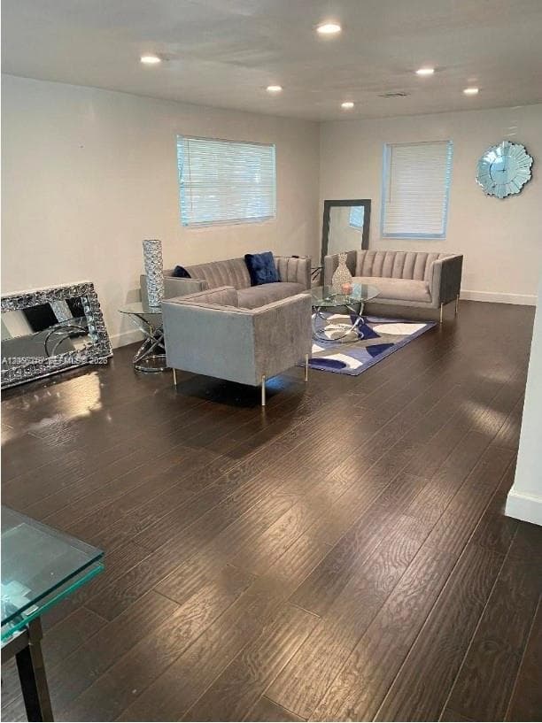 948 NW 84th Ter, Miami FL 33150