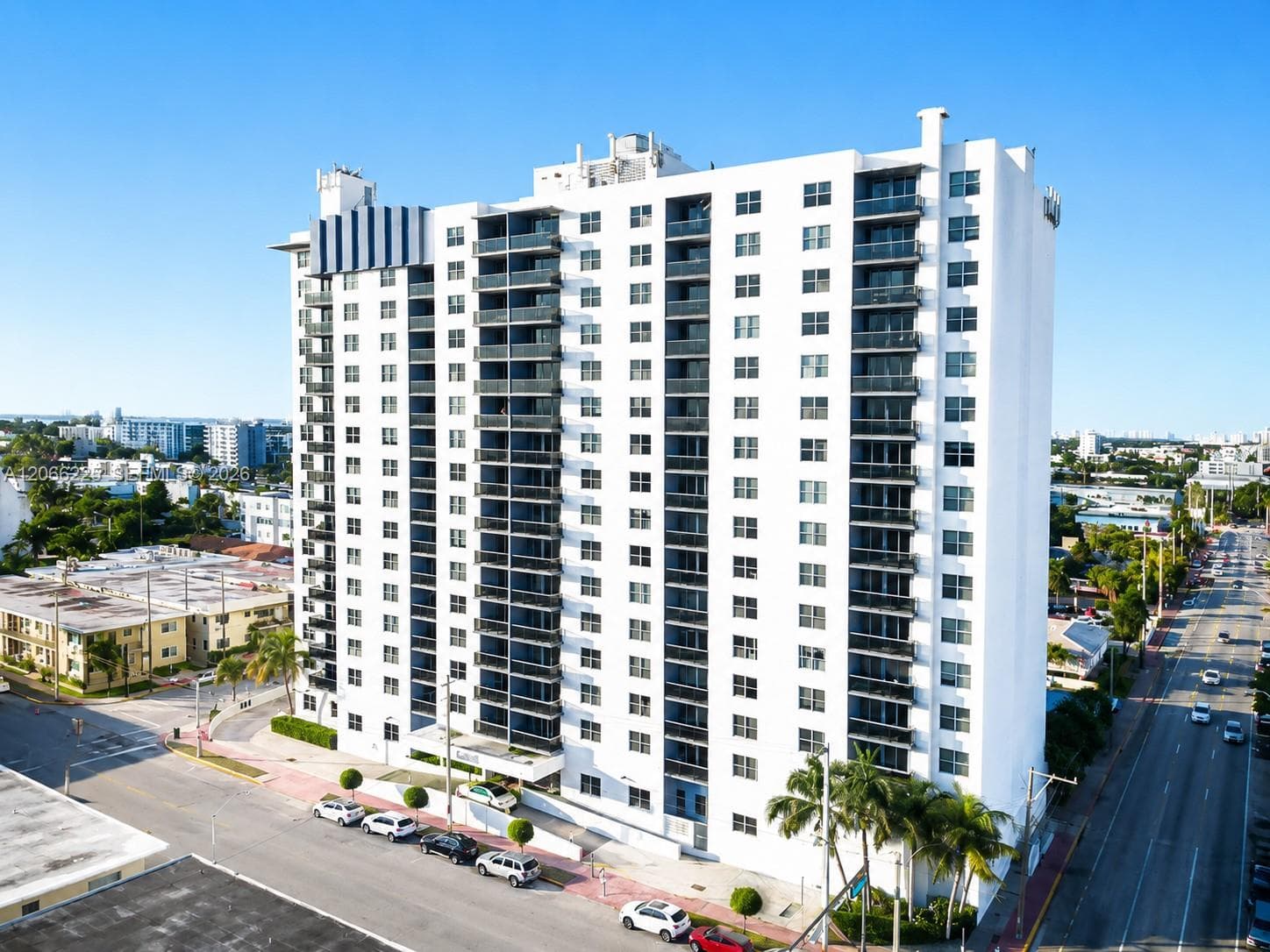 401 69th St # 304, Miami Beach FL 33141