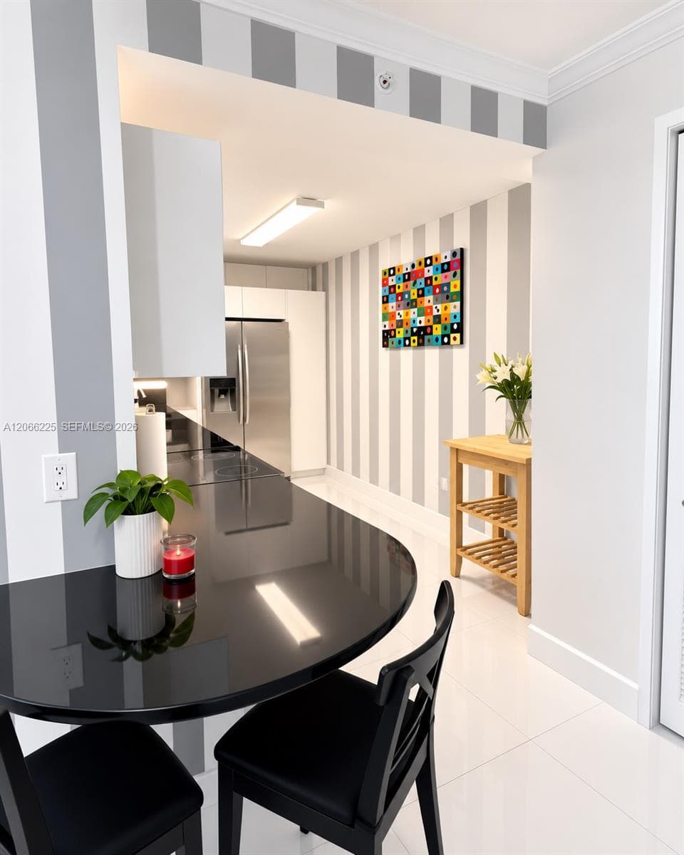 401 69th St # 304, Miami Beach FL 33141 photo 4