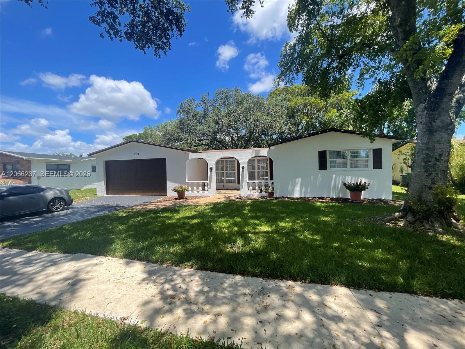 9301 SW 54th St, Cooper City FL 33328