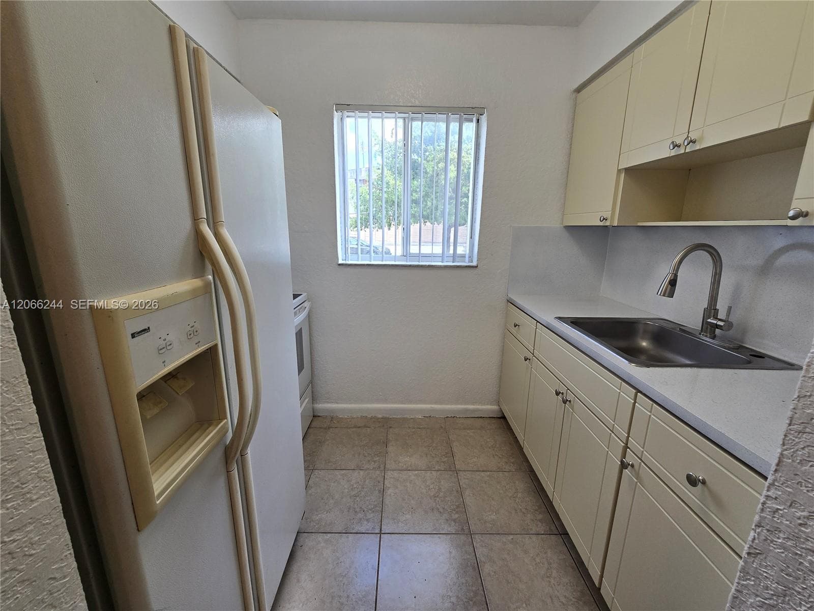 2330 NW 11th St # 15, Miami, FL 33125 photo 3